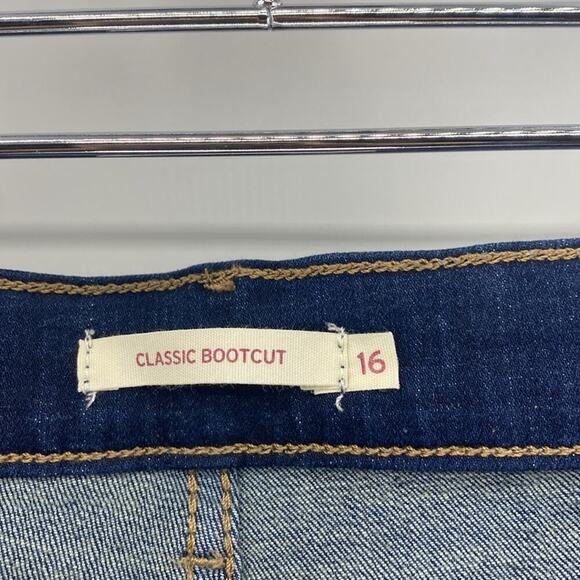 Levi’s dark wash classic bootcut mid rise versatile office casual size 16 - Picture 4 of 8
